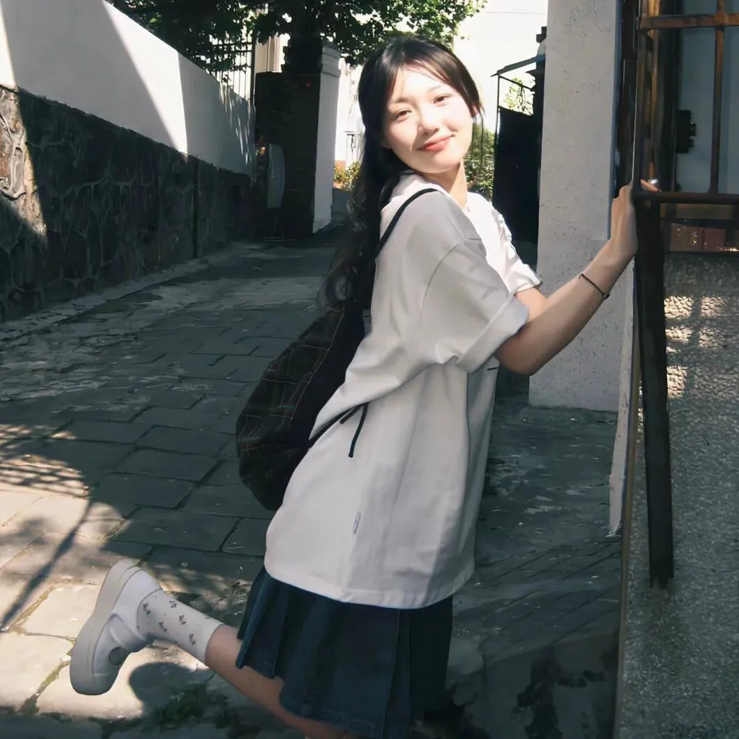 安娜与贝拉