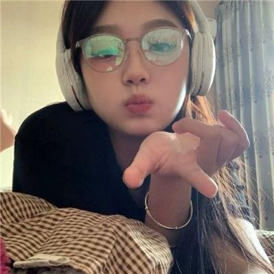 女猫